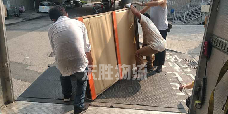 廣州貨運到香港，廣州到香港物流公司，深圳東勝物流香港送貨上樓案例圖