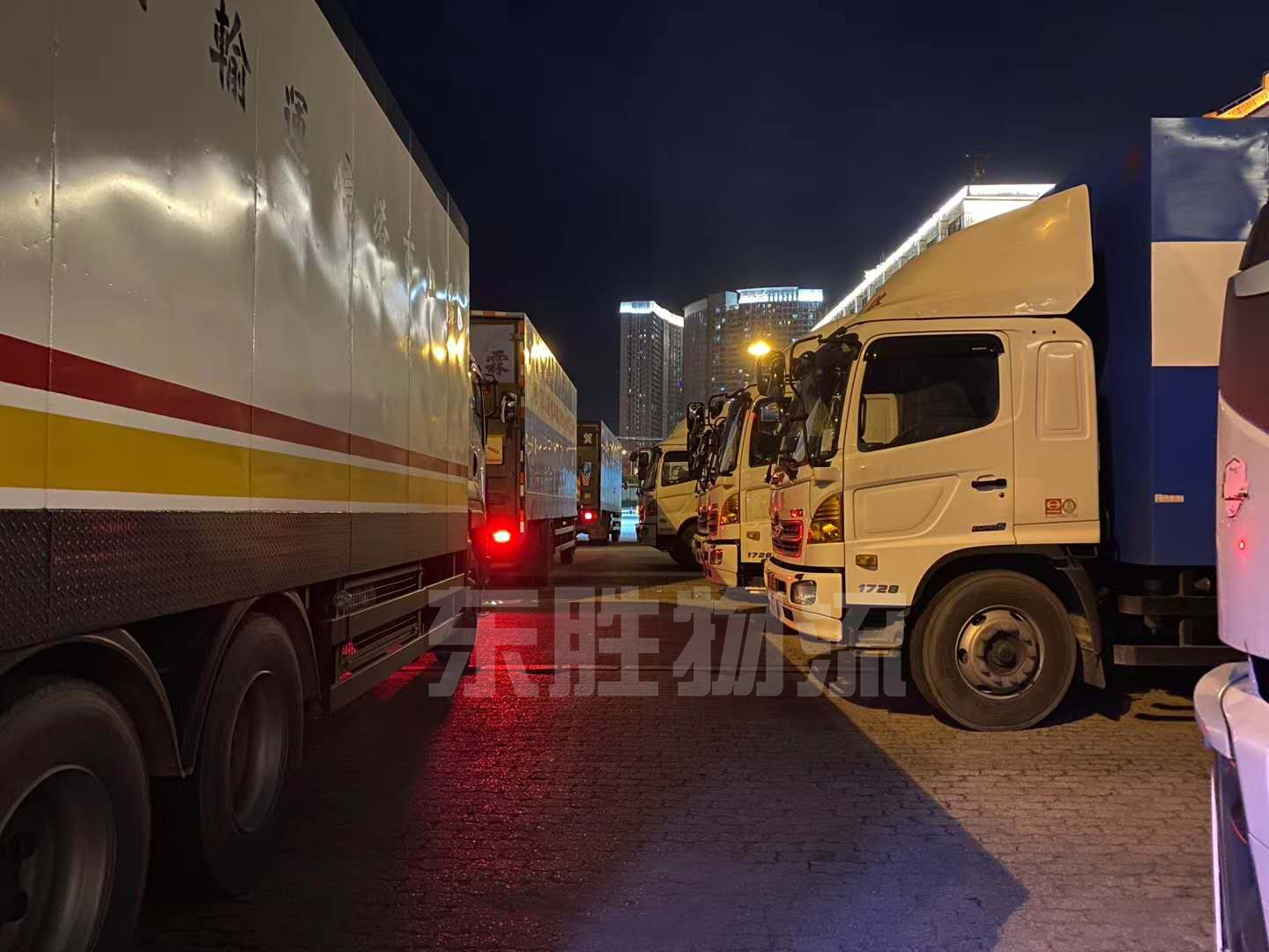 東莞到香港專線物流，東莞到香港物流--深圳東勝物流車(chē)隊(duì)